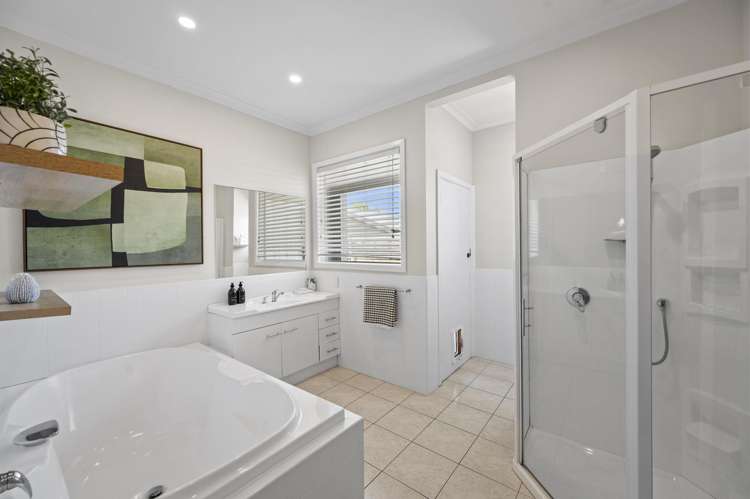 1110 Williams Street Frimley_17