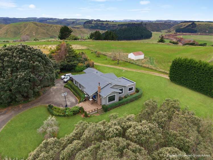 2505 State Highway 3 Waitotara_23
