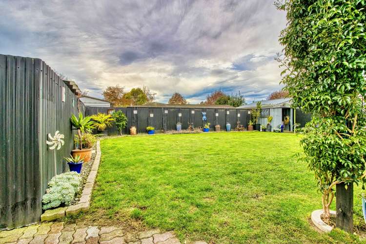 22 Columbus Crescent Flaxmere_13