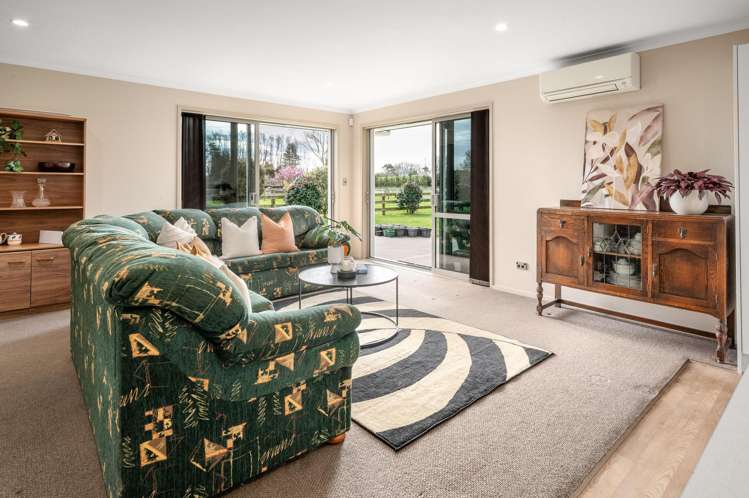 186b Holland Road Puketaha_14