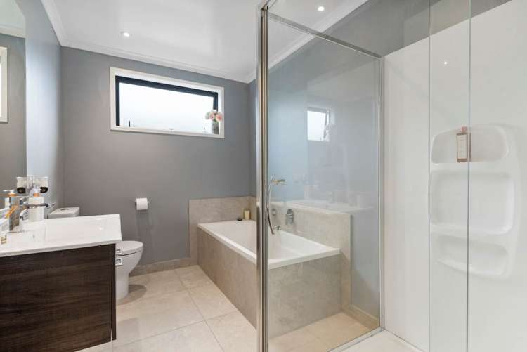 60 Cape Cod Drive Gulf Harbour_16