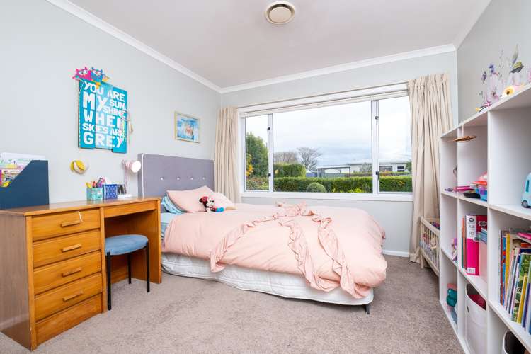 8 Menin Road Onekawa_16