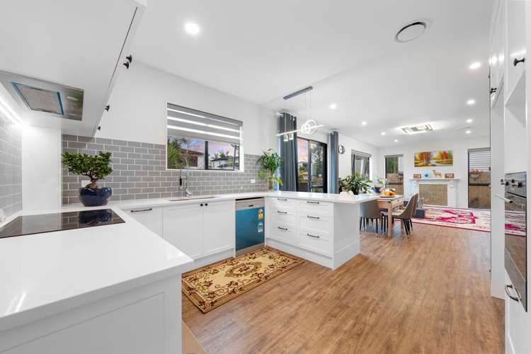 21 Armstrong Place New Lynn_9