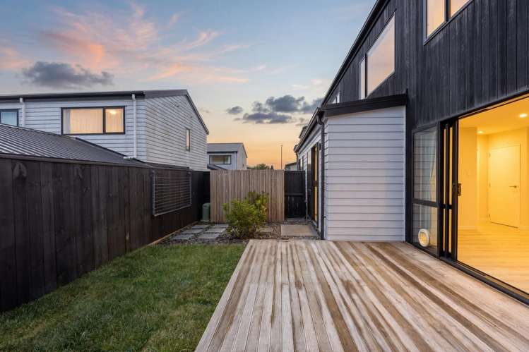 8 Alexander French Close Silverdale_27