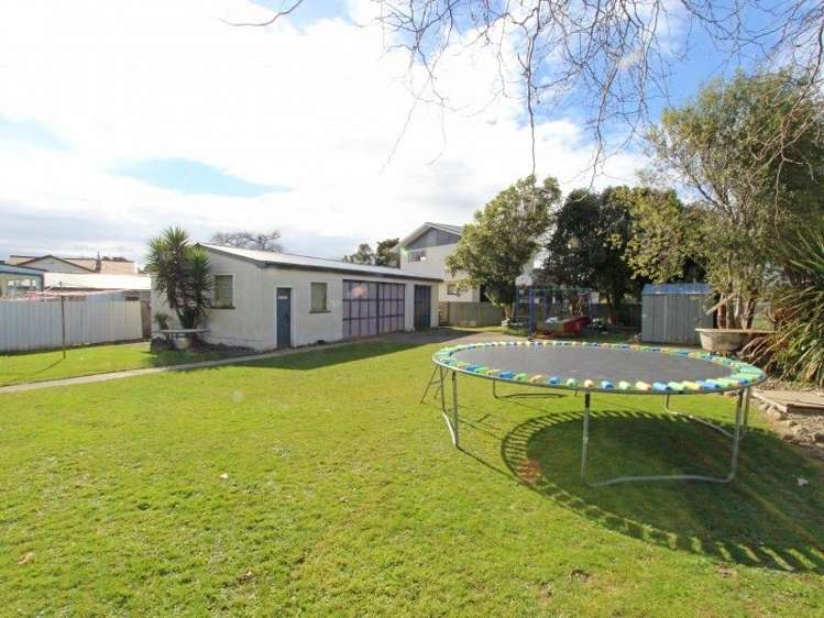 2 Ford Street Pahiatua_11