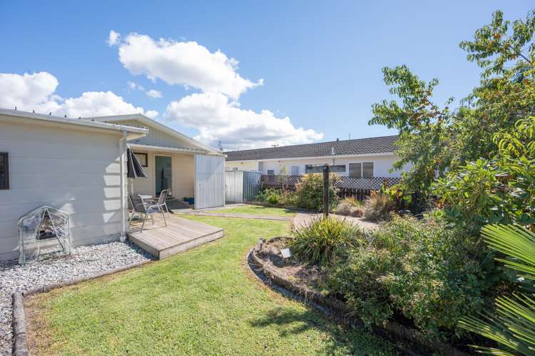 20 Arrow Street Wakefield_16