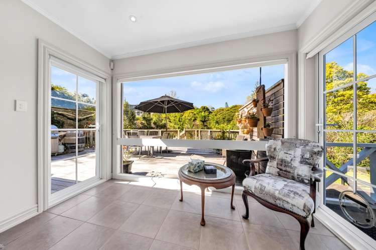 27 Charles Dickens Drive Mellons Bay_13