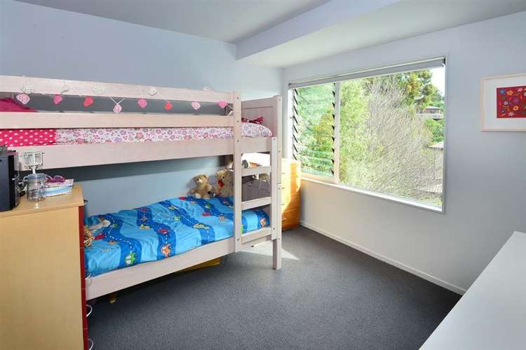 10 Springwater Vale Unsworth Heights_14