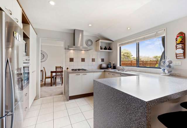 2 Bellshill Close Wattle Downs_1