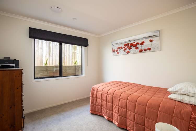 12 Rehua Place Waiwhakaiho_16