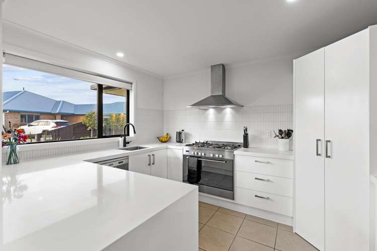 31 Chestnut Close Kelvin Grove_10