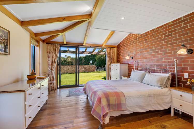 210 River Road Lincoln_7