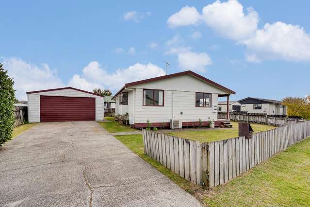 FIRST HOME BUYERS MUST LOOK - DINSDALE LOCATION