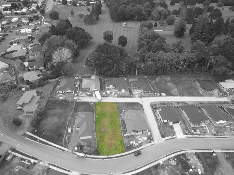 7 Royal Saint Annes Drive Kamo_5