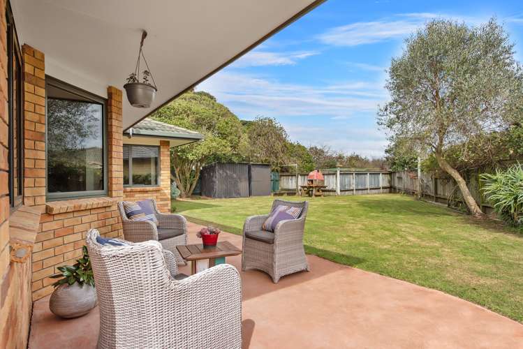 44 Te Moana Road Waikanae Beach_2