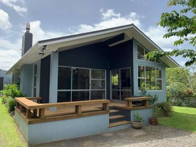 49 Pitcairn Street Oakura New Plymouth Houses for Rent One Roof