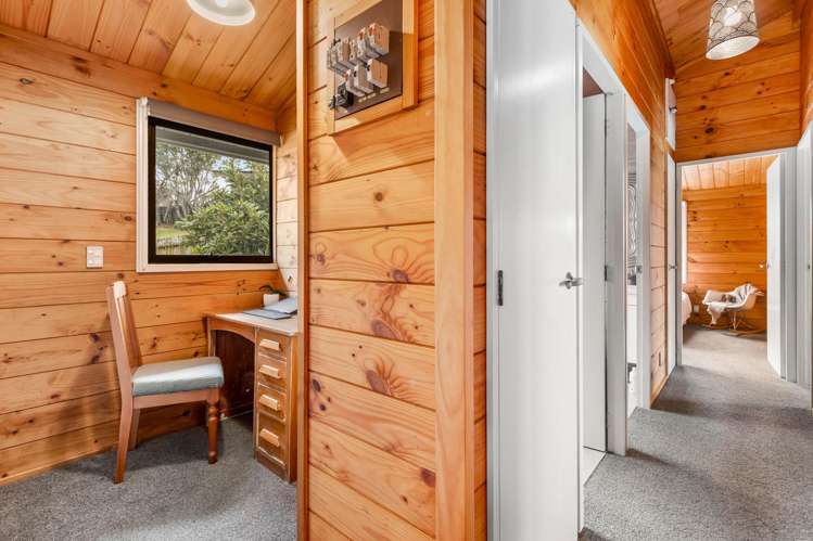 4 Forsythe Place Massey_32