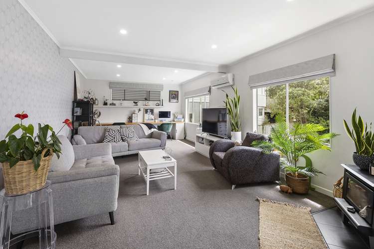 24 Fairburn Grove Johnsonville_5