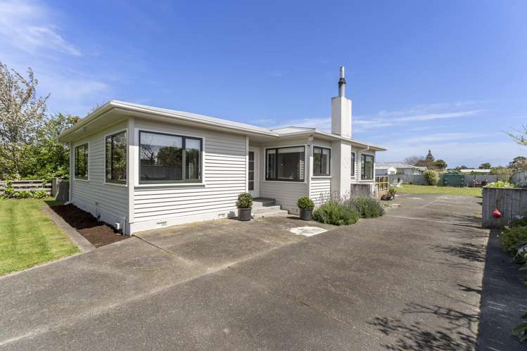 21 Old Coach Road Otaki Beach_11