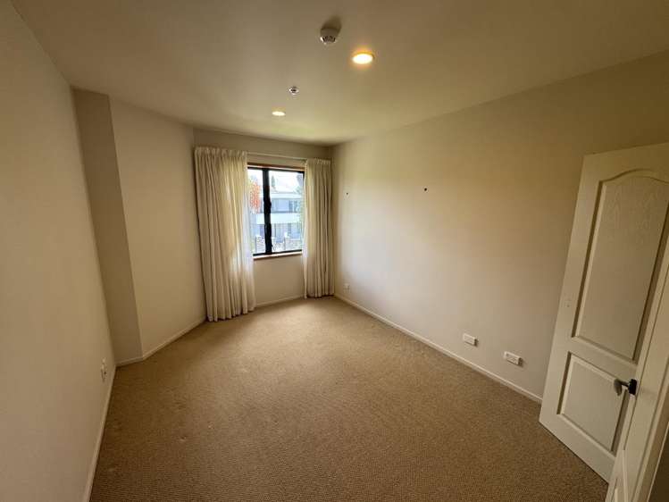 C/32 Devore Street Saint Heliers_11