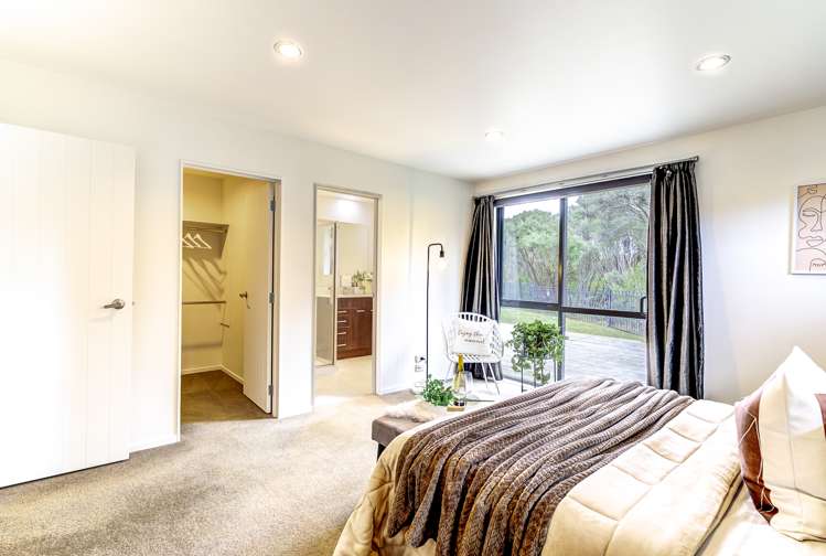 82 Barrington Drive Huntington_8