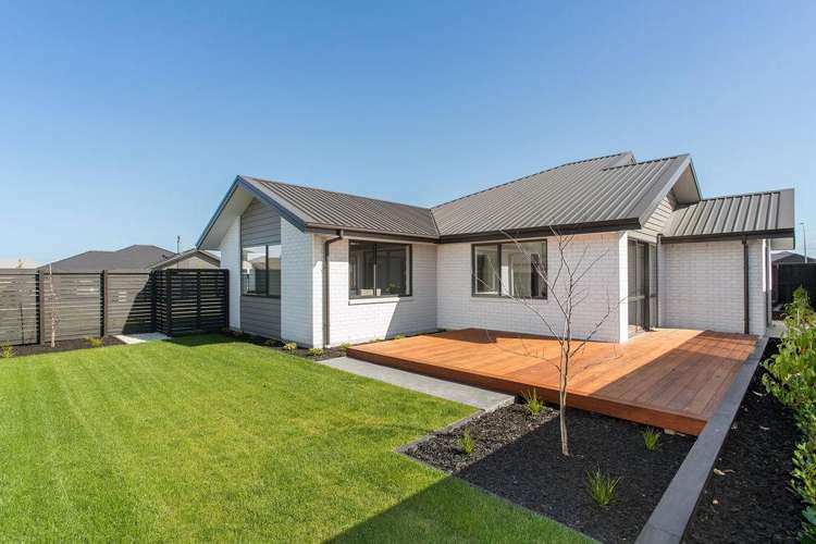 6 Earl Way Amberley_19