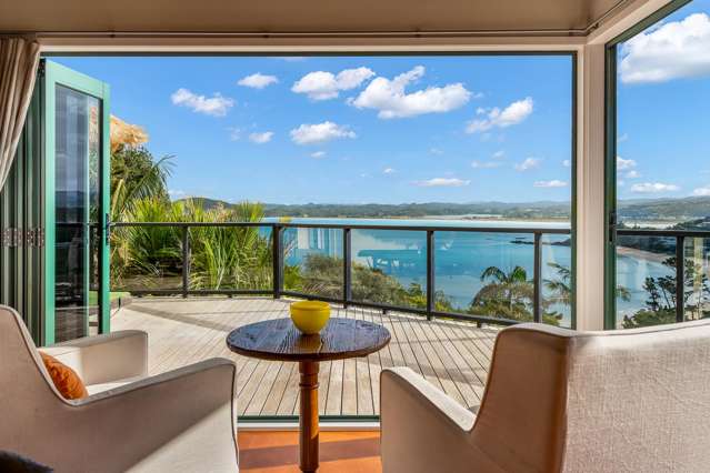 Privacy, panoramas & all-day sun