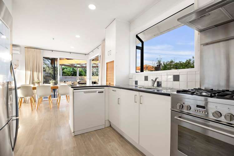 5 Weatherly Road Torbay_13