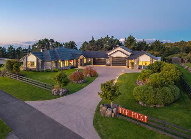 Dream living with extraordinary views