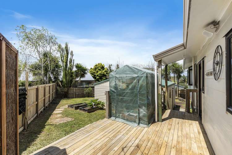 15 Sandgate Avenue Botany Downs_17