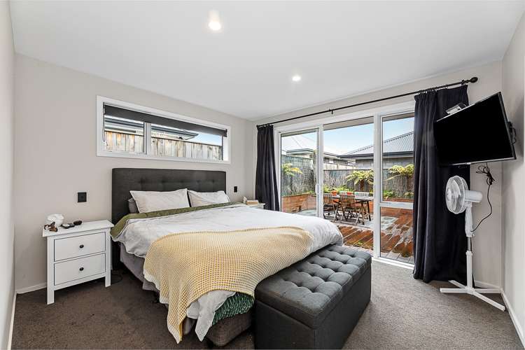 6 Catalina Crescent Burleigh_8