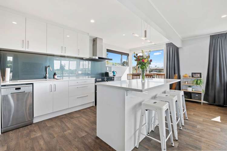 7 Win Grove Hatfields Beach_8