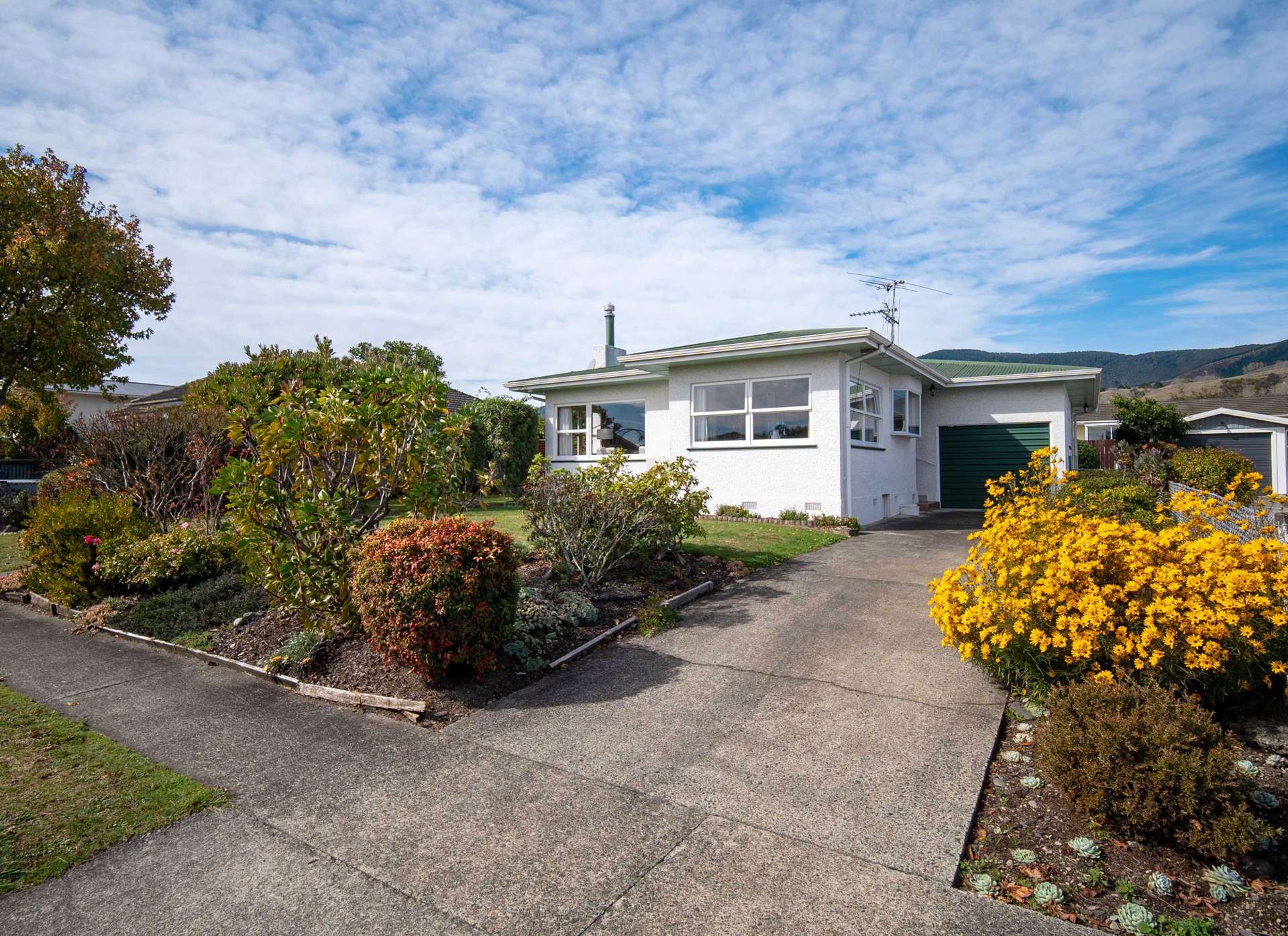 27 Kipling Crescent Stoke_0