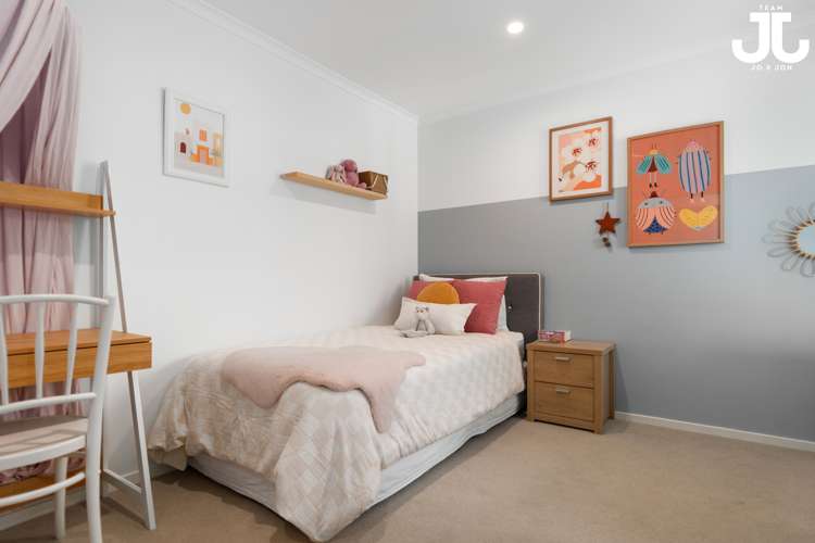 56 Whakaturou Crescent Pyes Pa_13