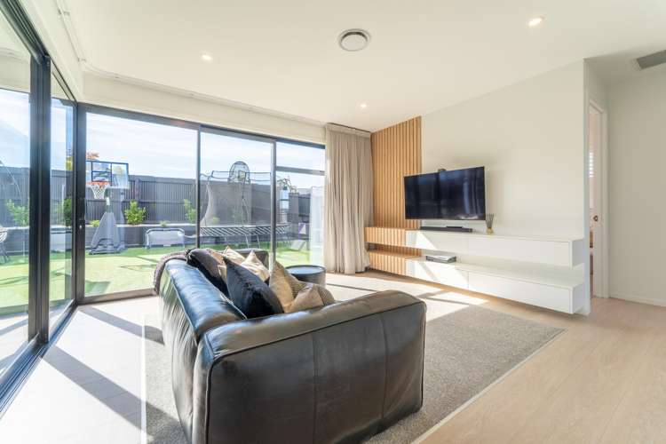 48 Meadowstone Street Gleniti_11