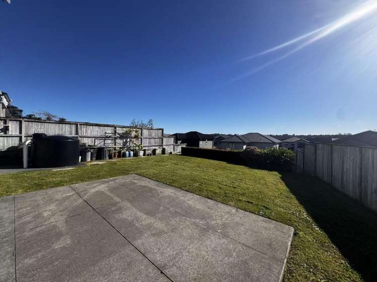56 Mackey Drive Greenhithe_15