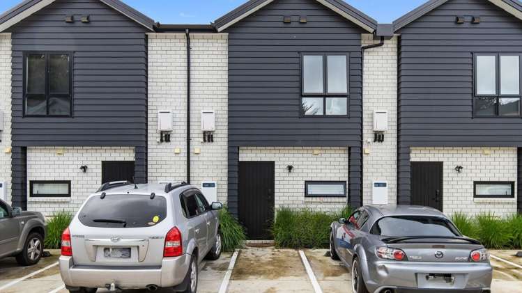 9/14 Ruakiwi Road Hamilton Lake_14