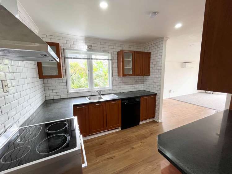 107 Kinross Street Blockhouse Bay_11