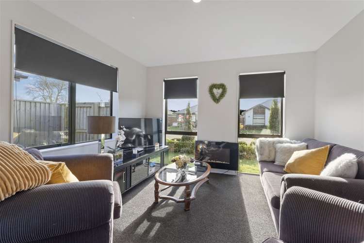 34 Minerva Crescent Woodend_6