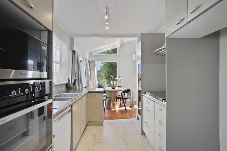 73 Forest Hill Road Henderson_6