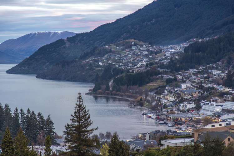 3 Leeds Lane Queenstown_19