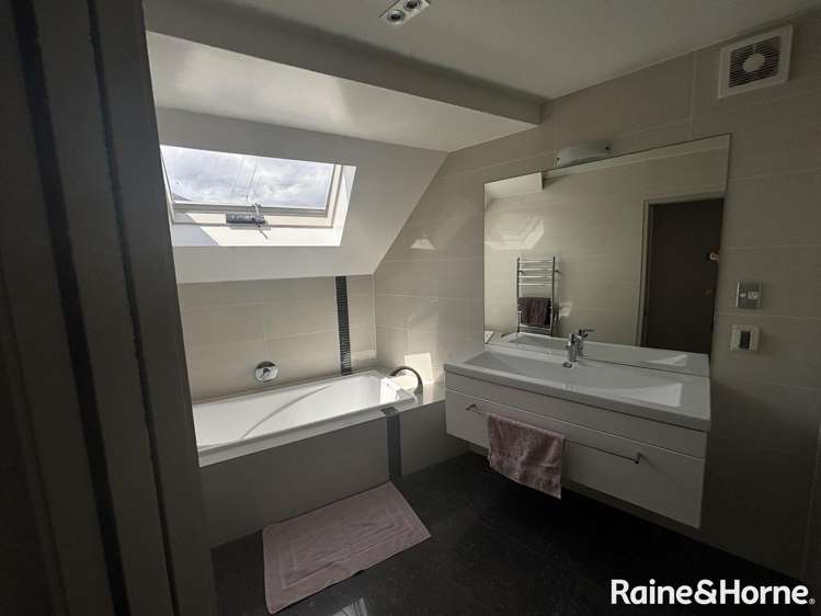 2/6a Grace Avenue Mount Maunganui_11