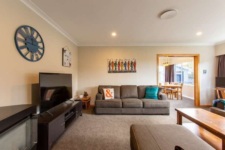 41 Guy Street Dannevirke_11