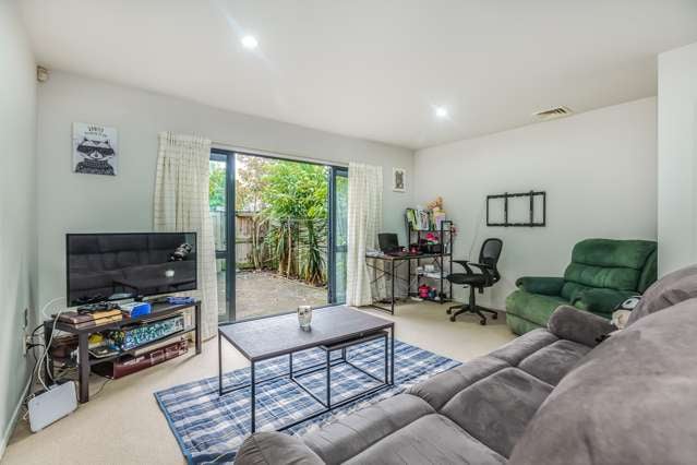 5i Dryden Place Mount Wellington_2