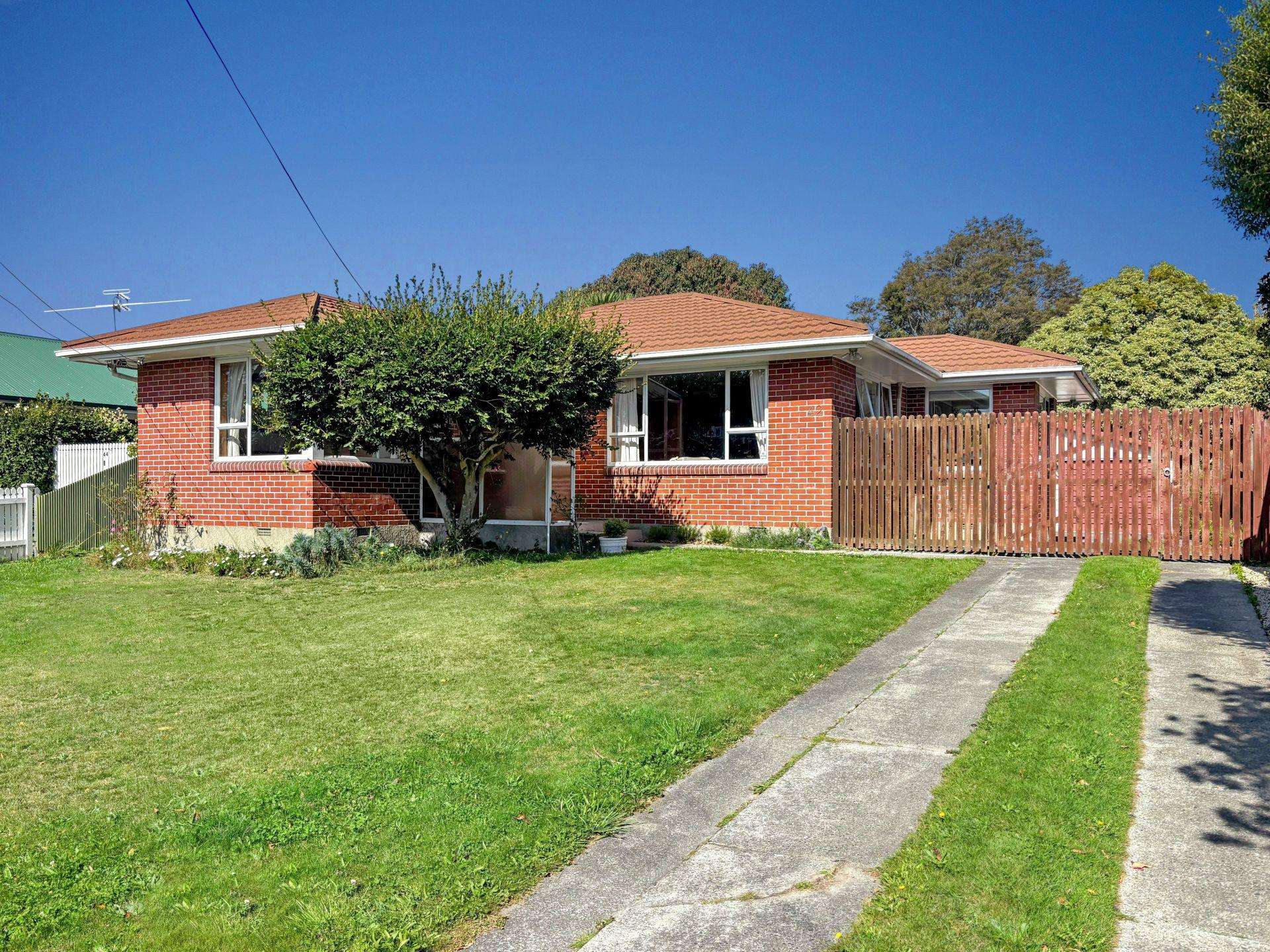 42 Gregan Cr Burnside_0