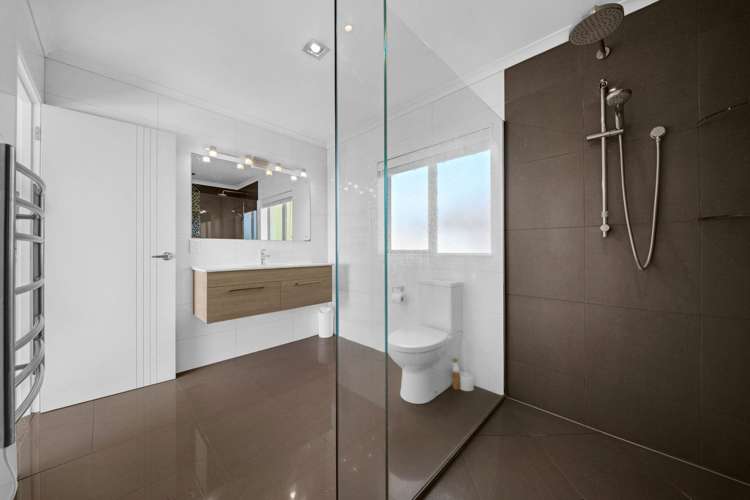 24 Aviano Close Flat Bush_13