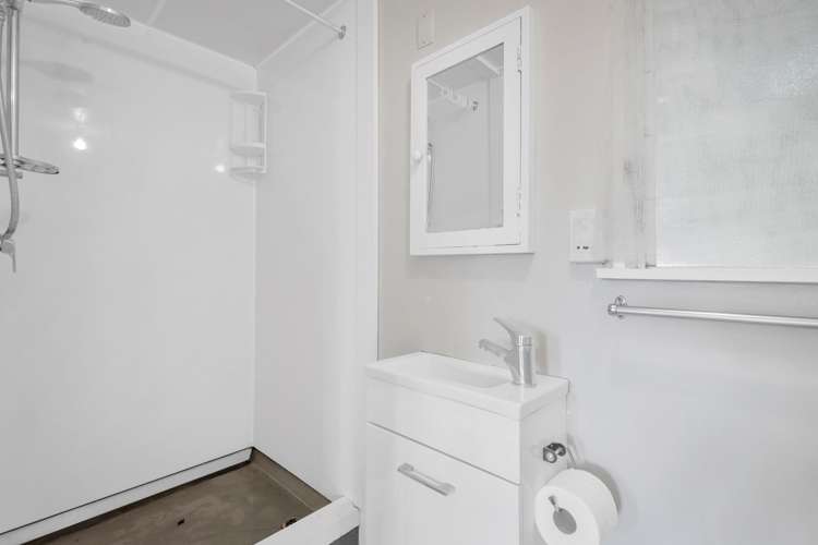 6d Beach Road Picton_13