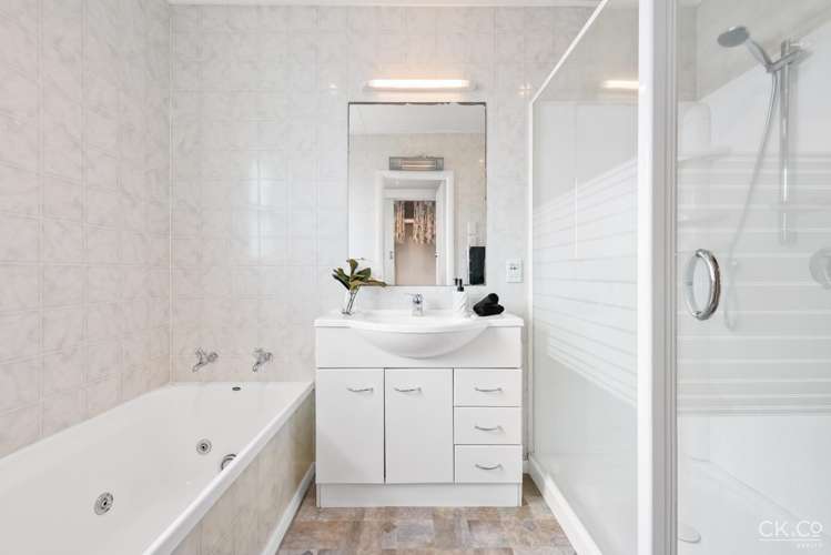 44 Russell Road Wainuiomata_13