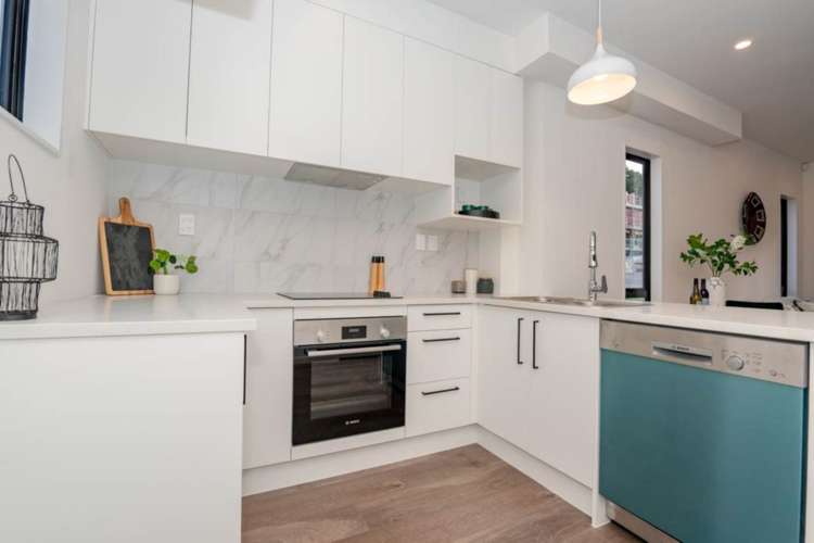 74 Morihana Close Glen Eden_5