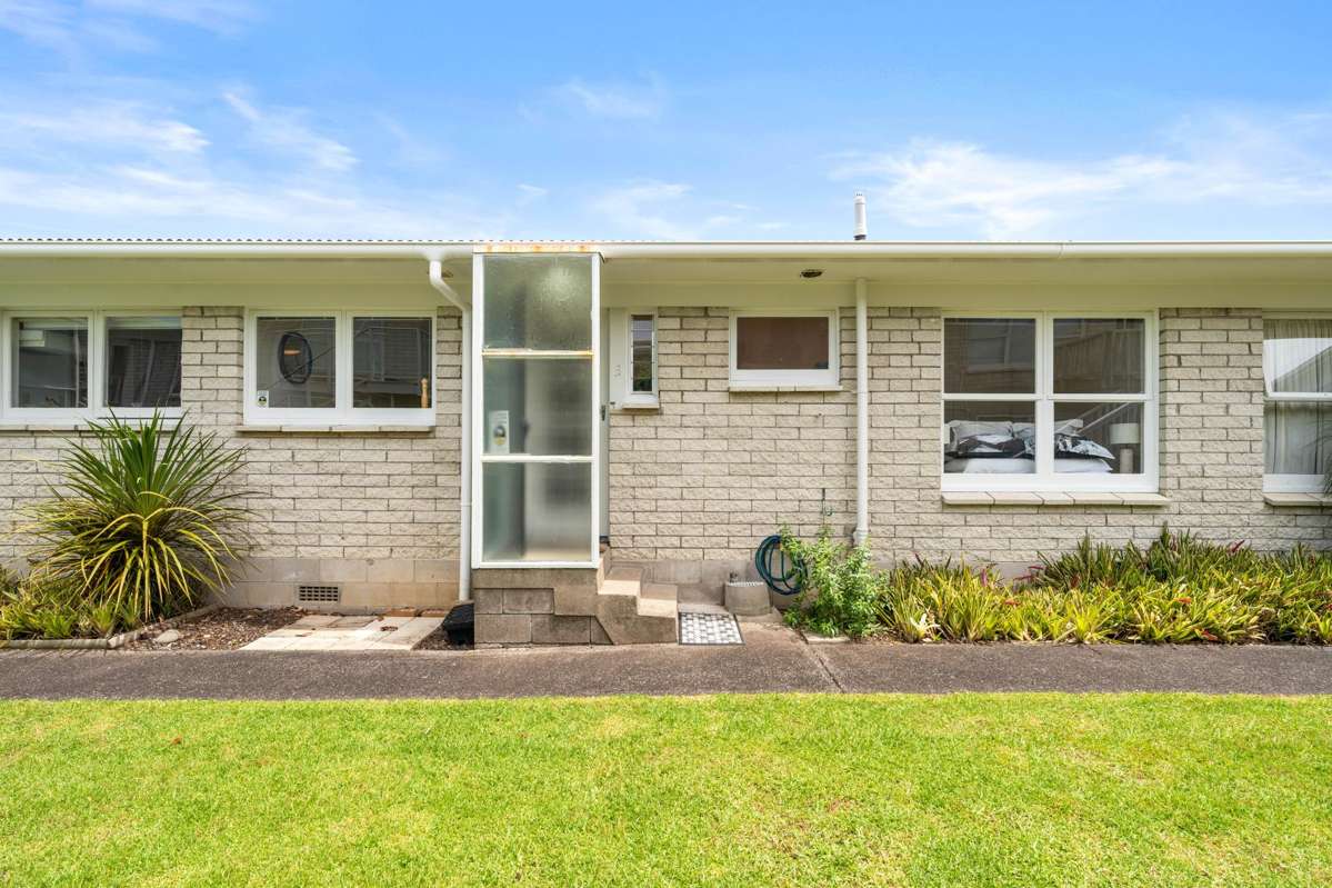 3/16 Queens Parade_5